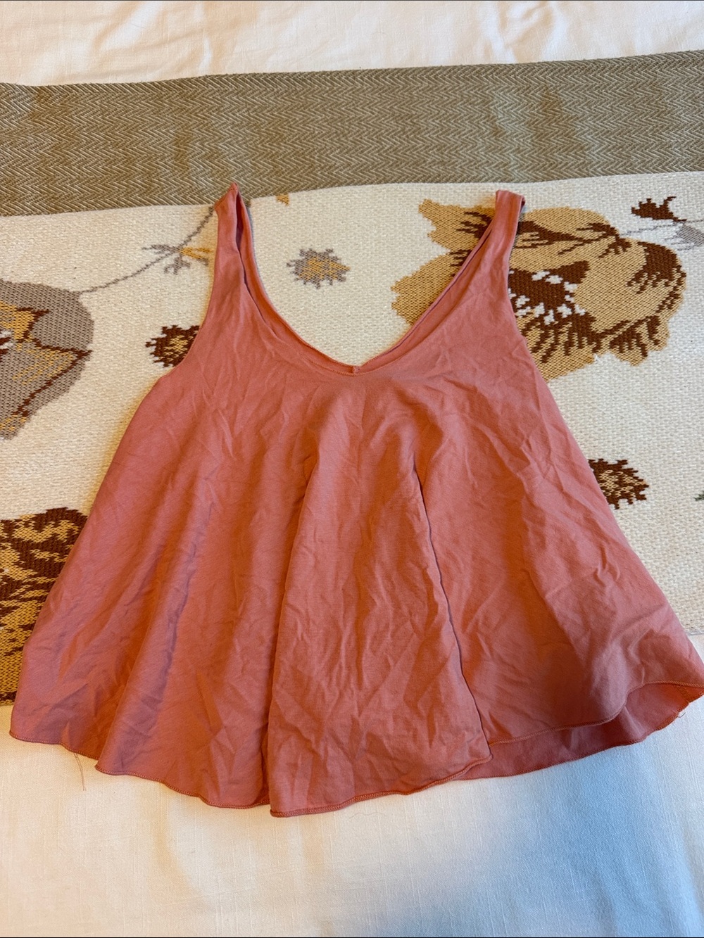 Women's Sleeveless V-Neck Flowy Tank Top - Rose
